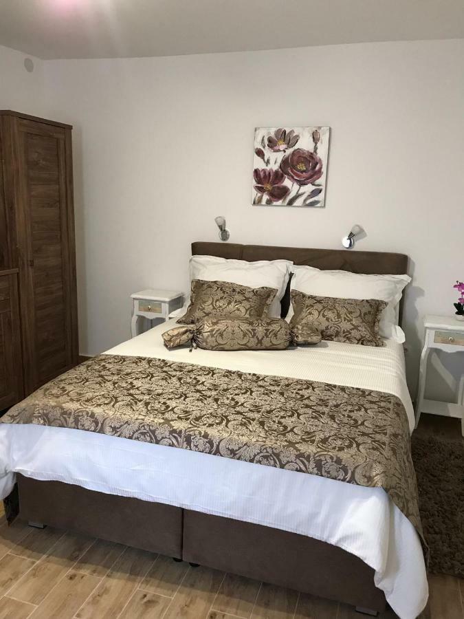 Center Roko Appartement *